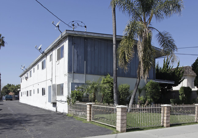 119 S Pritchard Ave in Fullerton, CA - Building Photo - Building Photo