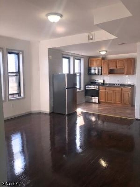 47 Milford Ave-Unit -19 in Newark, NJ - Building Photo