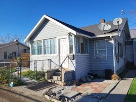 438 14th St in Sparks, NV - Building Photo