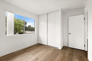 Mar at Primera in San Diego, CA - Building Photo