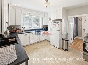 30 Union St in Enfield, NH - Building Photo - Building Photo