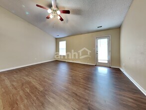 2265 Lakecrest Dr in Columbus, IN - Building Photo - Building Photo