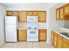 716 W Mulberry St in Denton, TX - Building Photo - Building Photo