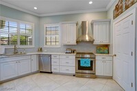 4821 Europa Dr in Naples, FL - Building Photo - Building Photo