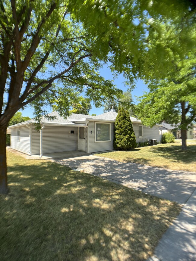 property at 1007 Bonneville Ave