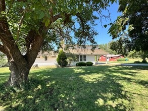 12505 Occidental Rd in Yakima, WA - Building Photo - Building Photo