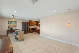 726 Eglin Pkwy NE in Fort Walton Beach, FL - Foto de edificio - Building Photo