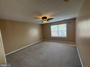 2047 Harvest Dr in Winchester, VA - Building Photo - Building Photo