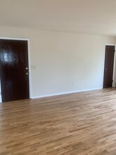 615 McCandless Pl in Linden, NJ - Foto de edificio - Building Photo
