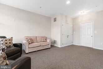 709 Gaither Rd in Rockville, MD - Building Photo - Building Photo