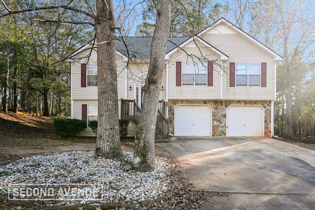 property at 75 Lark Rd