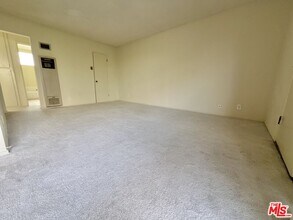 1128 10th St in Santa Monica, CA - Building Photo - Building Photo