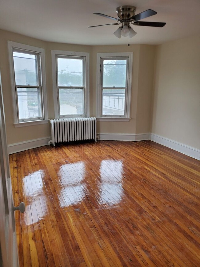 property at 2213 Mt Carmel Ave