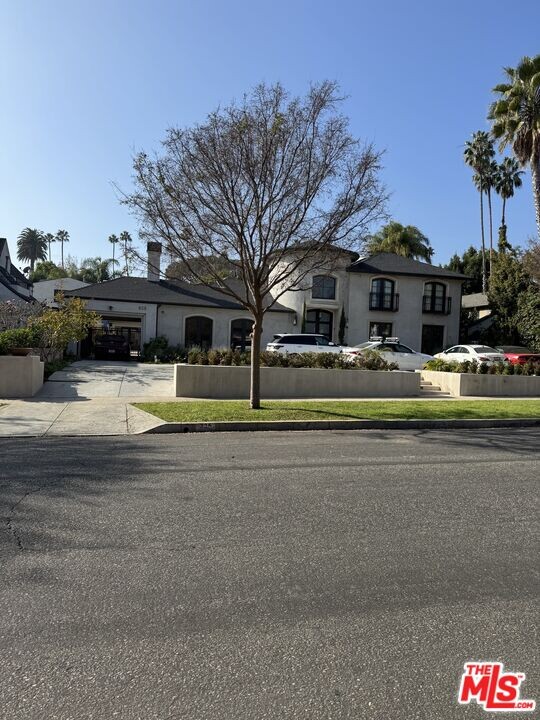 625 Elm Dr in Beverly Hills, CA - Building Photo