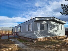 2405 Kit Sierra Way in Carson City, NV - Building Photo