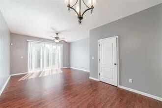 5030 White Sanderling Ct in Tampa, FL - Building Photo - Building Photo