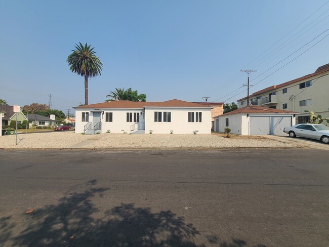 3672 Greenfield Ave in Los Angeles, CA - Building Photo - Building Photo