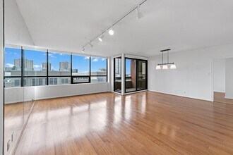 5150 Hidalgo St in Houston, TX - Building Photo - Building Photo