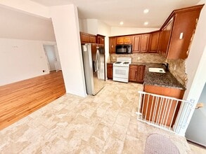 30 Kayron Dr in Lake Ronkonkoma, NY - Building Photo - Building Photo