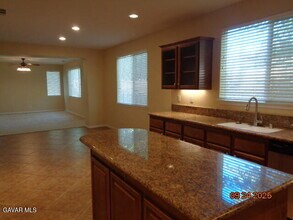 42308 Klamath Ln in Quartz Hill, CA - Building Photo - Building Photo