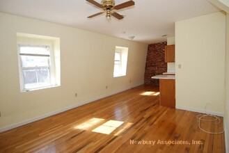 1213 Adams St, Unit 3 in Boston, MA - Building Photo - Building Photo