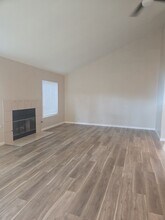 1315 Hawthorne Ct in Dixon, CA - Building Photo - Building Photo