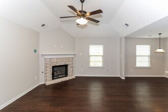 9450 Darren Cir S in Cordova, TN - Building Photo - Building Photo