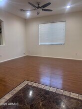 2234 W Peak View Rd in Phoenix, AZ - Foto de edificio - Building Photo
