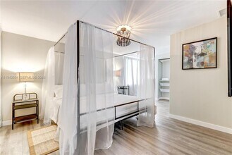 427 S 24th Ave in Hollywood, FL - Foto de edificio - Building Photo