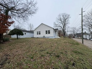 6 Prospect Ave in Eureka Springs, AR - Foto de edificio - Building Photo