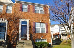 7706 Heartwood Ln in Upper Marlboro, MD - Building Photo