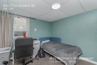 866 21st Ave SE in Minneapolis, MN - Building Photo - Building Photo