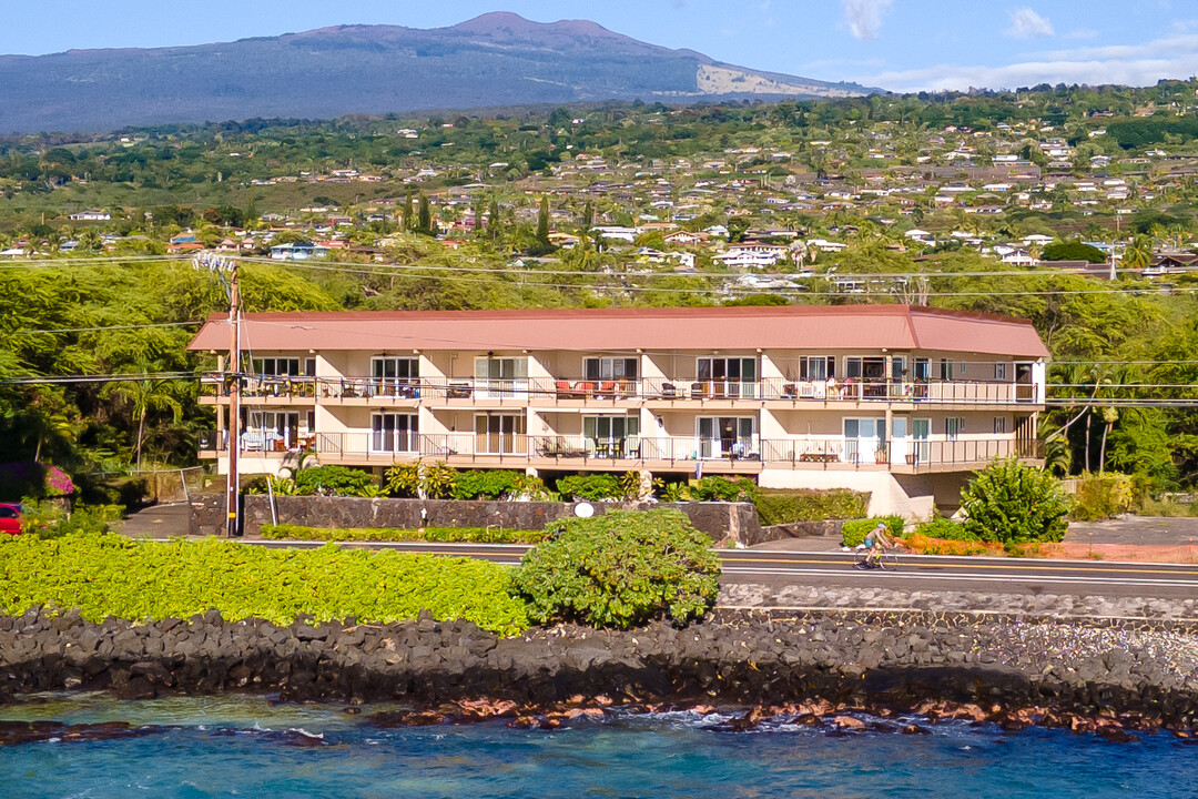 Kona Palms in Kailua Kona, HI - Building Photo