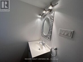 83 Cornwallis Dr in Toronto, ON - Building Photo - Building Photo