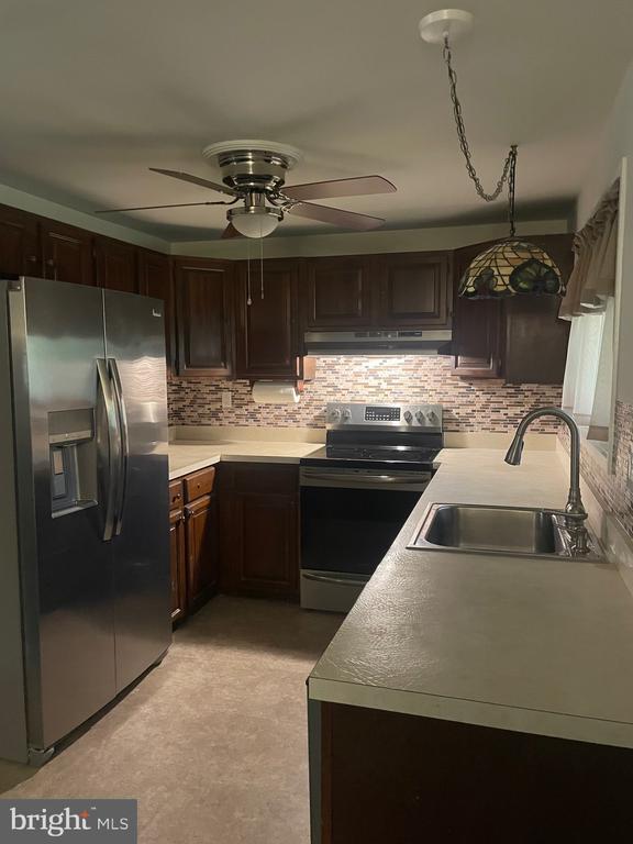 54 War Trophy Ln in Media, PA - Building Photo - Building Photo