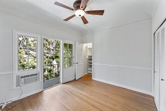 1234-1240-N Crescent St in West Hollywood, CA - Foto de edificio - Building Photo