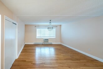 28 Faxon St in Stoughton, MA - Building Photo - Building Photo
