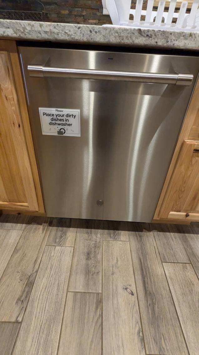 3175 W Riverdell Dr in Wasilla, AK - Building Photo - Building Photo