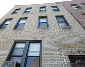 758 S Oak in Bronx, NY - Building Photo - Building Photo