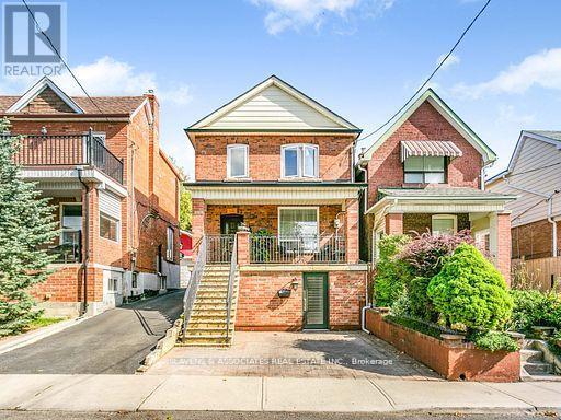 property at 213 Blackthorn Ave