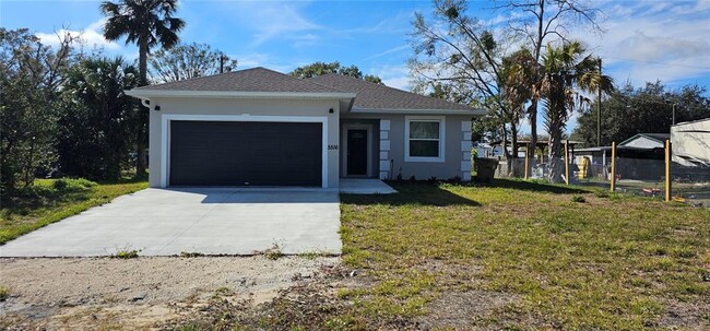 property at 5516 Old Tampa Hwy