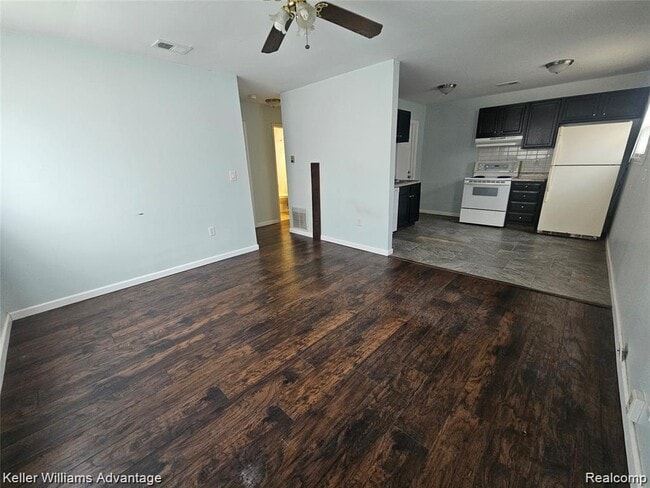 9332 Lamont St in Livonia, MI - Building Photo - Building Photo