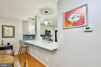 2204 S Quincy St in Arlington, VA - Building Photo - Building Photo