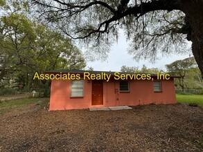 22521 SE 72nd Ln in Hawthorne, FL - Building Photo - Building Photo