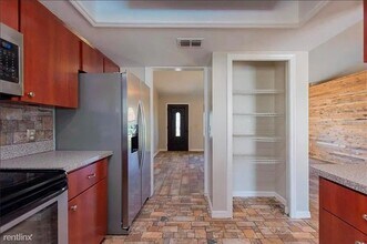 8016 Apache Ln in Lakeland, FL - Building Photo - Building Photo