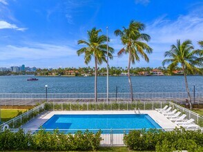 Normandy Cove in Miami Beach, FL - Building Photo - Building Photo