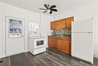 1039 Dunbarton Rd in Pickering, ON - Building Photo - Building Photo