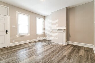 4536 N Gratz St in Philadelphia, PA - Foto de edificio - Building Photo