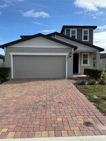 5238 Meredrew Ln in St. Cloud, FL - Building Photo