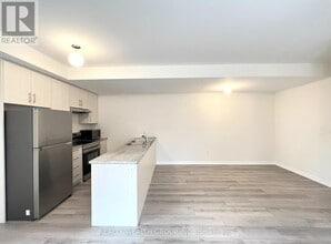 40 Halliford Pl in Brampton, ON - Building Photo - Building Photo